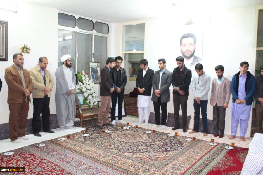 دیدار با خانواده شهید خزایی اولین خبرنگار شهید مدافع حرم 3