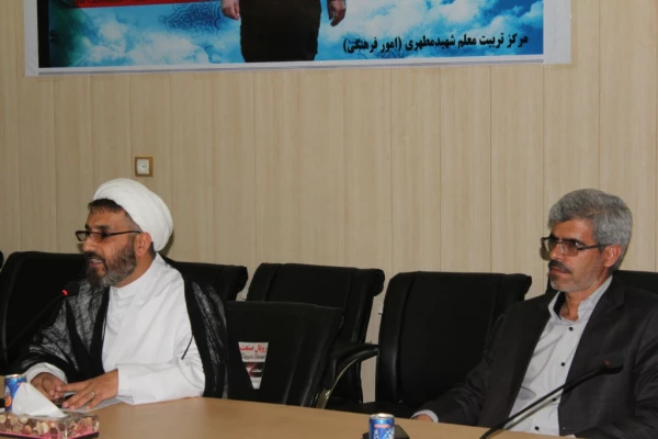 دیدار همکاران پردیس های شهید مطهری، رسالت و مدیریت استانی با مسئول محترم دفتر نهاد رهبری و مسئولین دانشگاه فرهنگیان استان