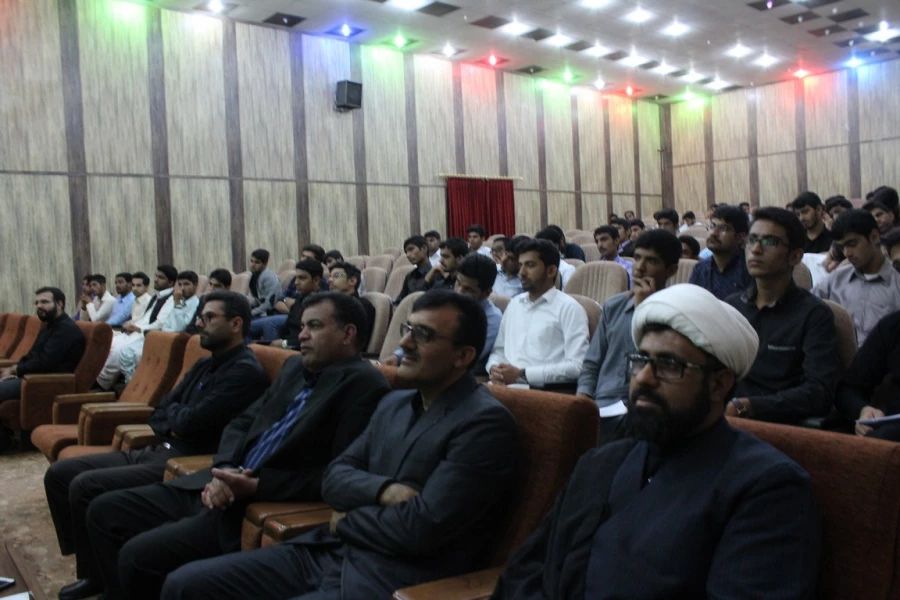 جلسه توجیهی با حضور مسئولین پردیس برای دانشجویان جدیدالورود 96