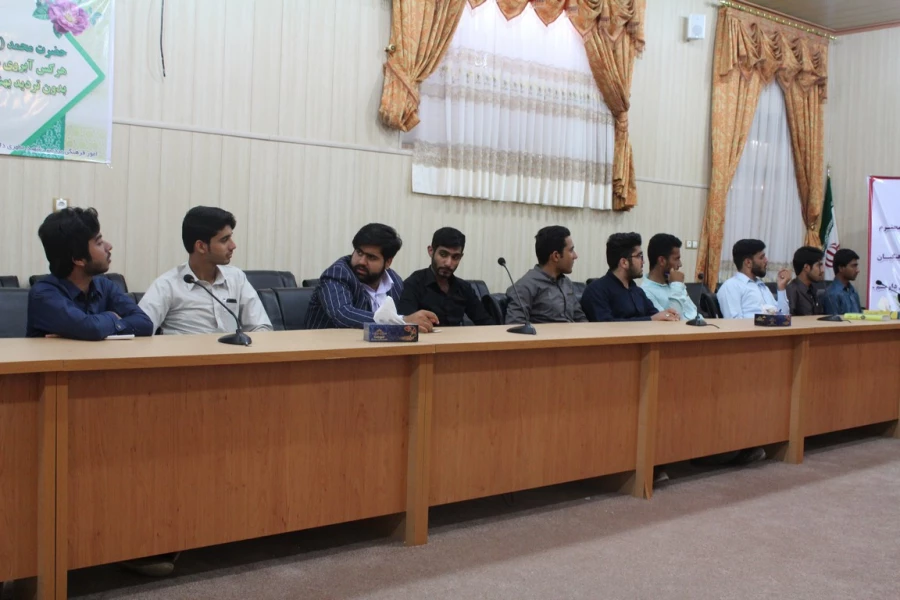 جلسه شورای  مشورتی دانشجویان  در فعالیت های فرهنگی پردیس