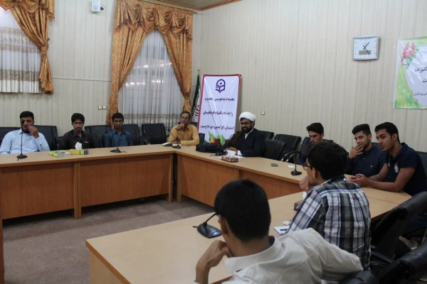 جلسه شورای  مشورتی دانشجویان  در فعالیت های فرهنگی پردیس